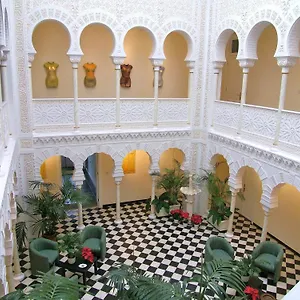 2* Otel Alhambra